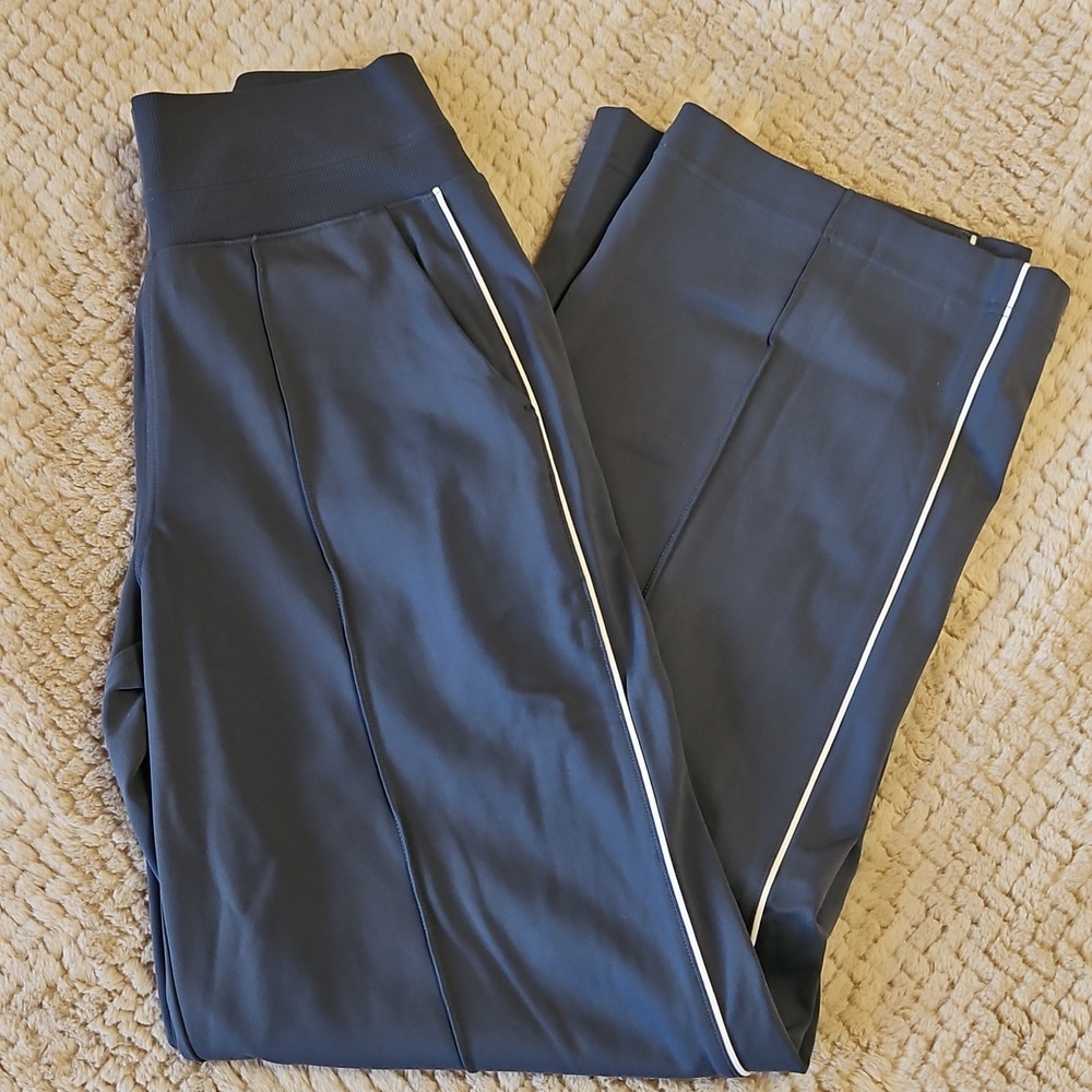 EUC Athleta HR Venice Wide Leg Pant